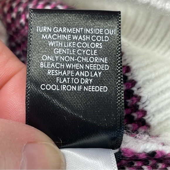 Torrid Pullover Drop Sleeve Crew Neck Sweater size 1 - Picture 12 of 16